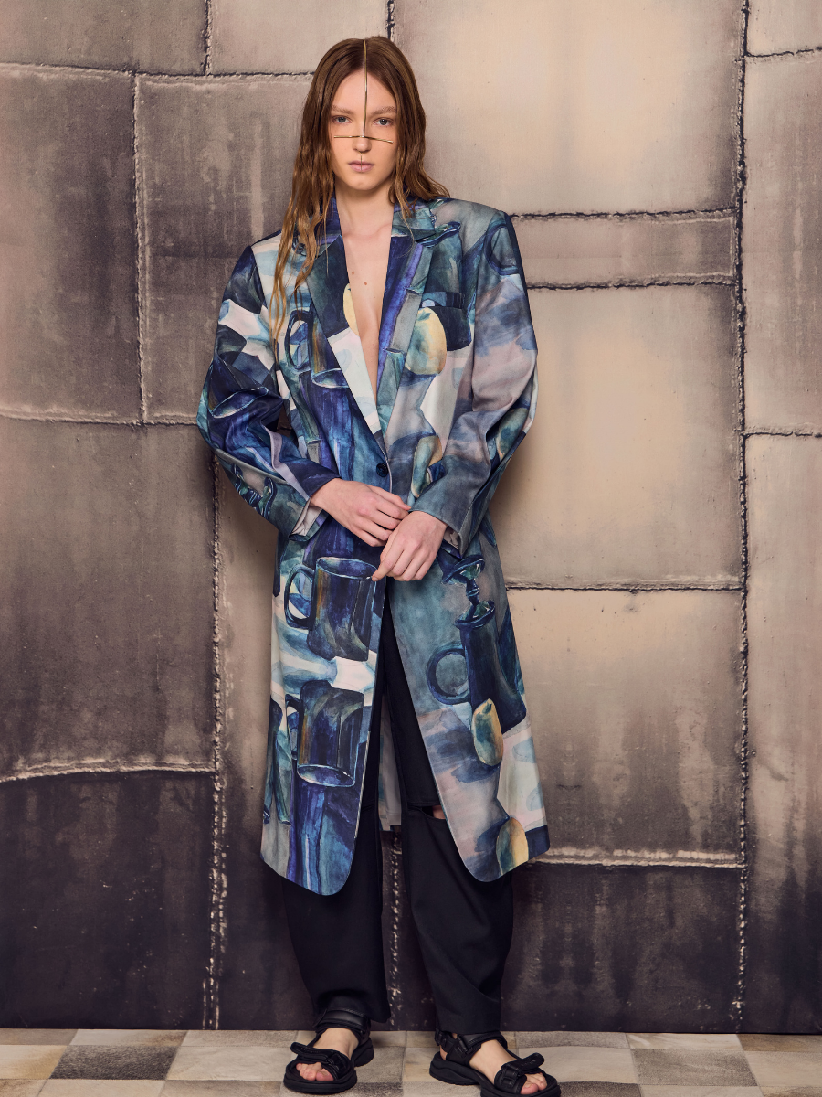 Long Blazer with Puff Sleeves - Blue Jar Painting