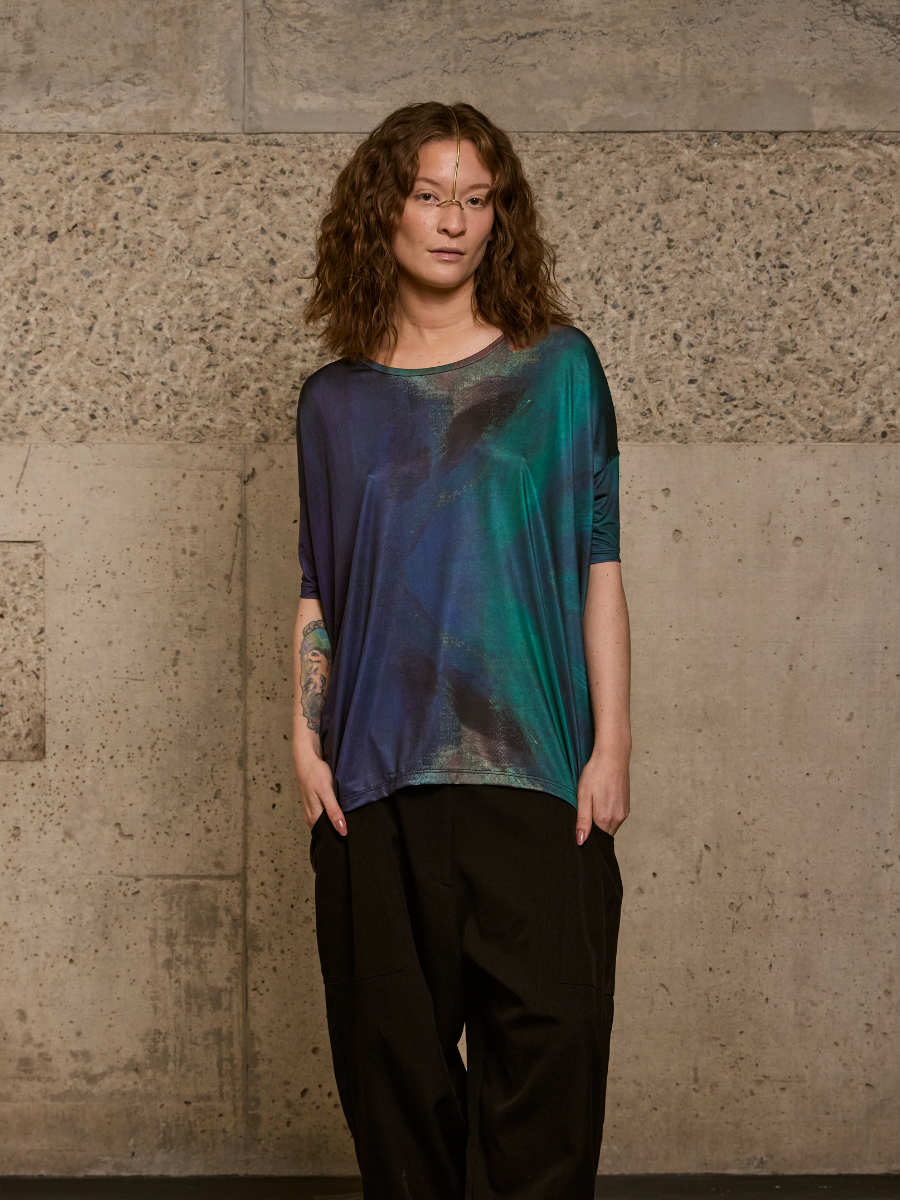 Oversized T-shirt - Green Brushstroke with Midnight Blue