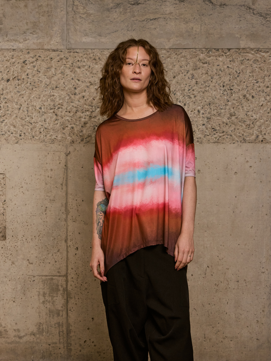 Oversized T-shirt - Red Sky Painting