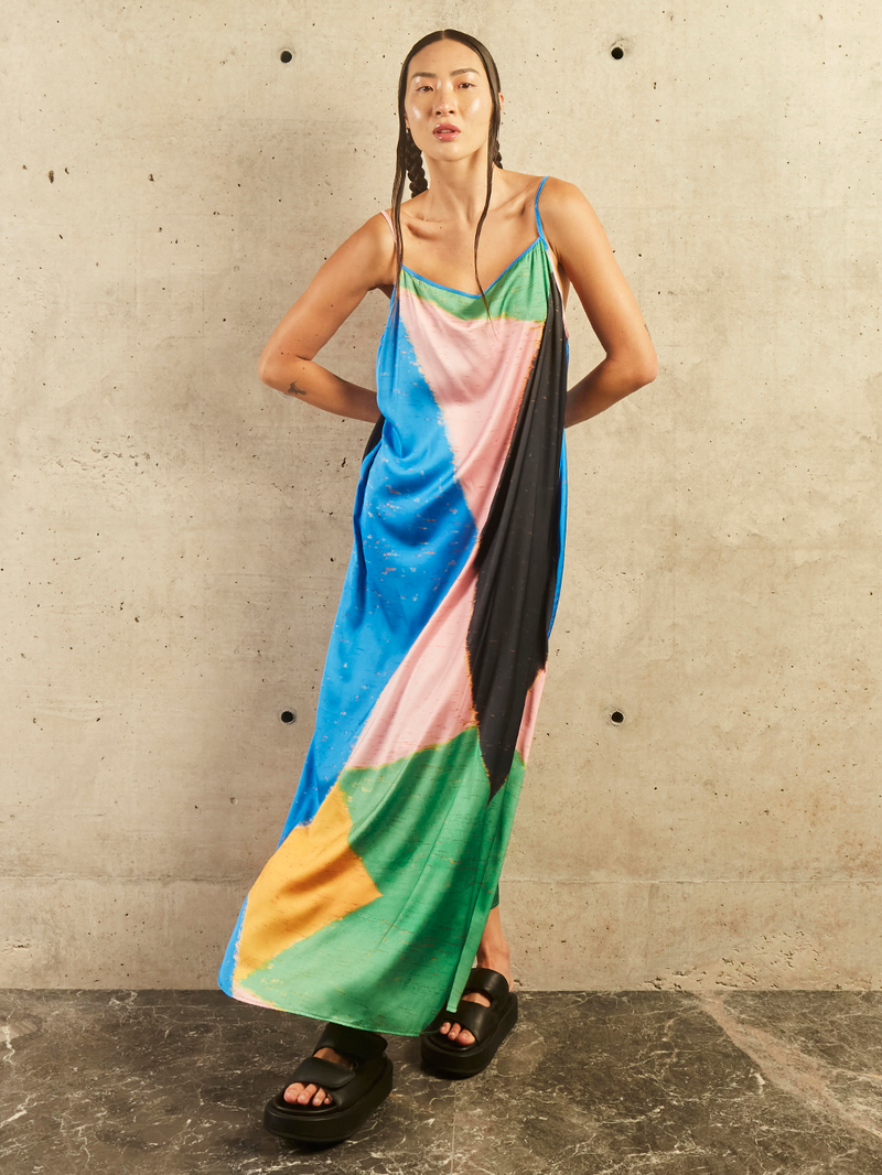 SILK DRESS WITH STRAPS	- FULL COLOR CRAYON
